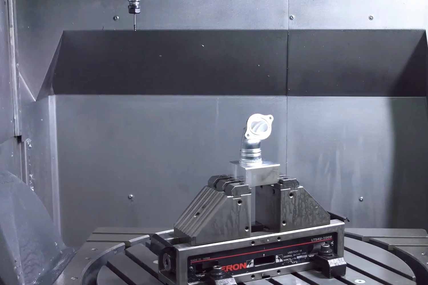 5-axis machining working picture 4