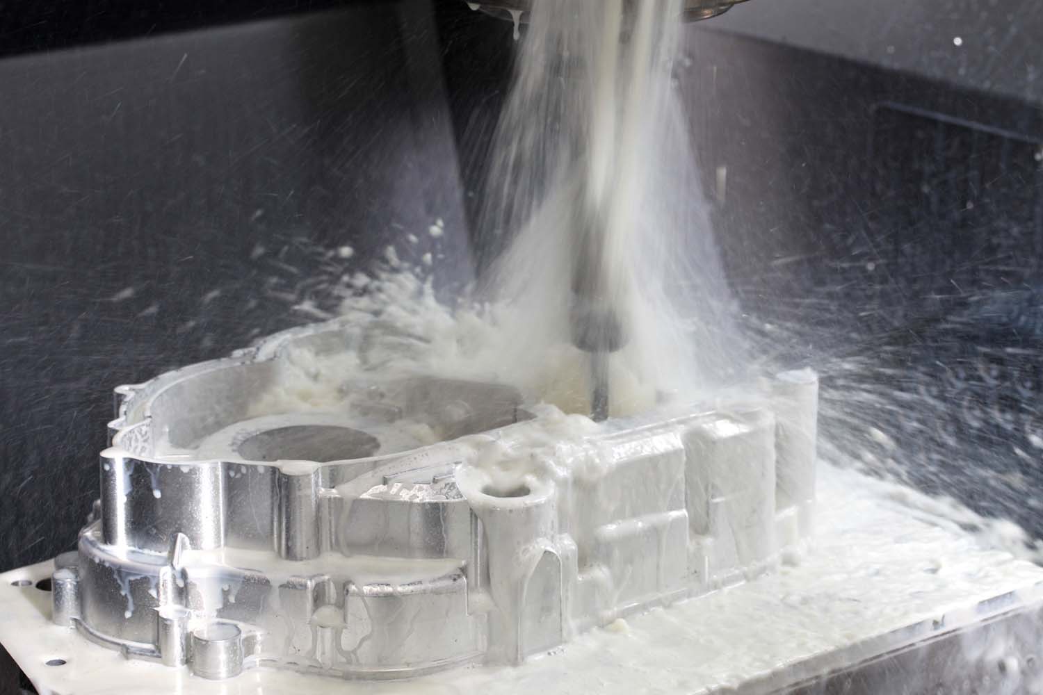 Aluminum rapid prototype is on the 5-axis machining process