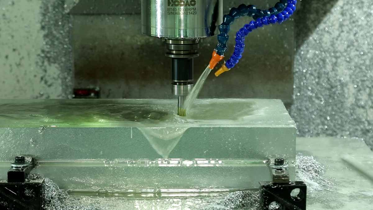 CNC Machining Cost Calculation: Quick & Accurate Estimator technical image HODAO Vertical Machining Center HD VF116 is working Picture 08 Bole Solutions