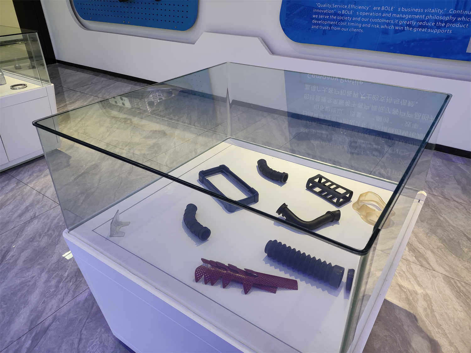 showroom samples in Bole the machining parts manufacturer from China Picture_02
